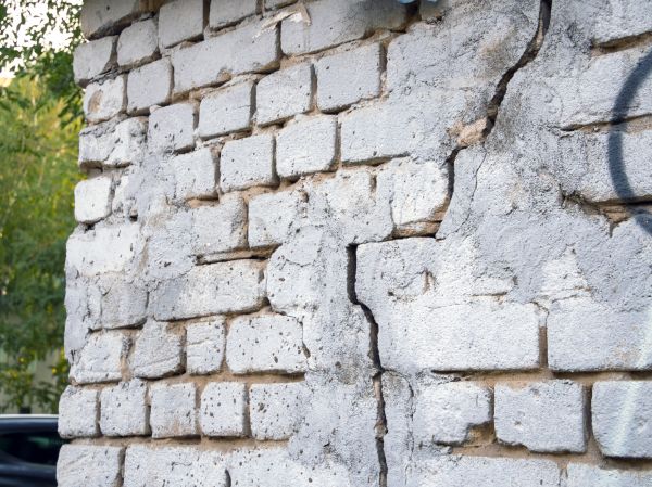 Cracked Brick Wall Repair in South Jordan