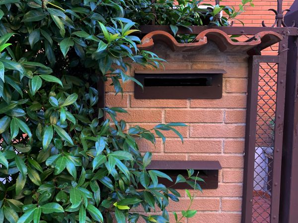 Brick Mailbox Design